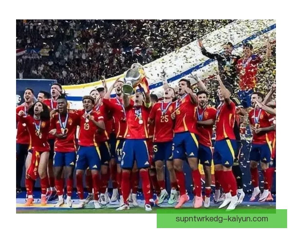 英格兰队勇夺欧洲杯亚军，展现顽强拼搏精神值得关注