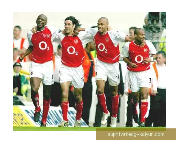 亨利在阿森纳时期表现稳健，球迷期待其重返绿茵场