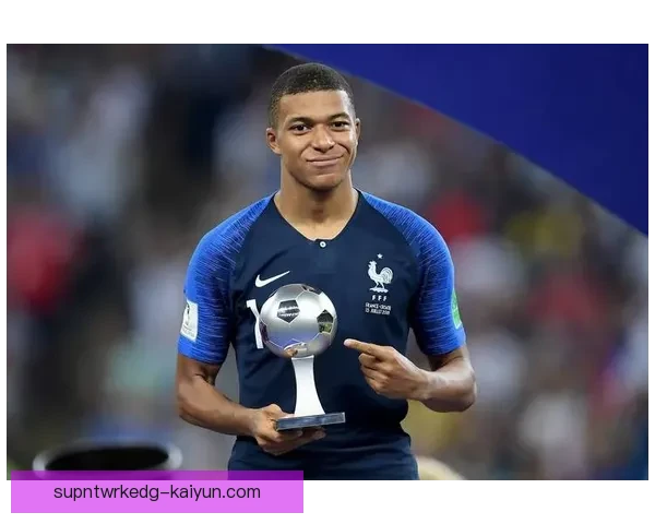 姆巴佩在伯纳乌的首秀表现稳健，展现出强大的竞争力